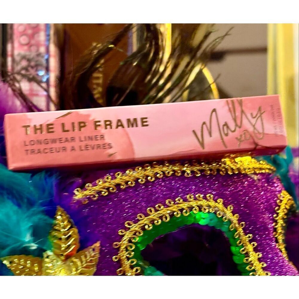 MALLY BEAUTY  - NIB The Lip Frame Longwear Liner/Neutral Dusk.  (hard to find)
